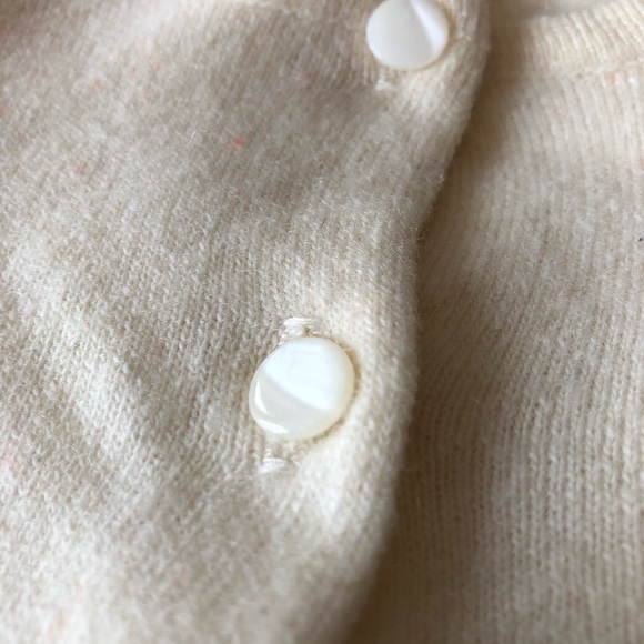 Fully Fashioned Vintage Cashmere Button-up Sweater - Picture 4 of 7